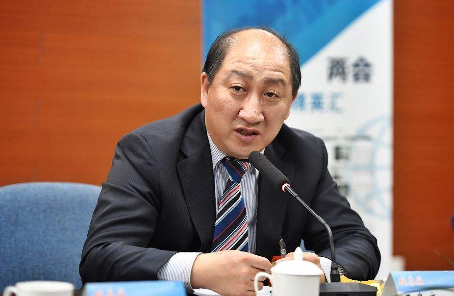<b>聚焦两会丨多名两会代表呼吁重视癌症早筛！</b>