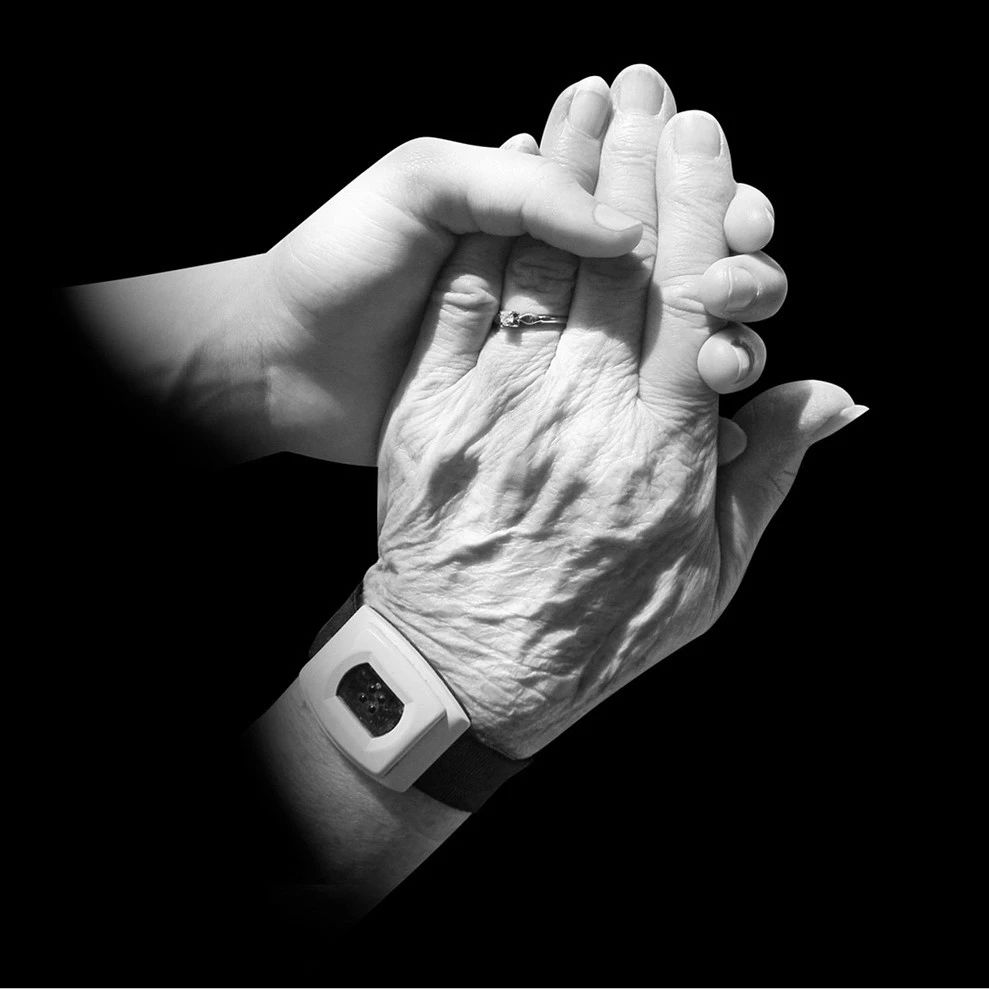 <b>奥密克戎毒性大幅降低，92%新冠死亡病例为65岁以上老人！</b>