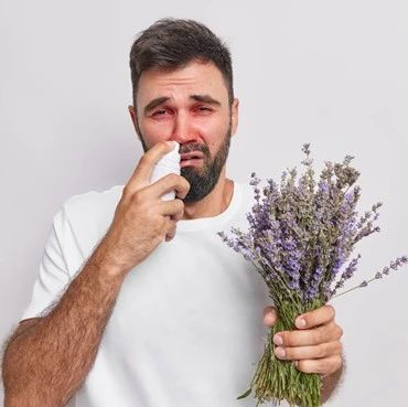 <b>不必每天用药，提前打六针就能让你不再草花粉过敏！Allergy Therapeutics开启关键</b>