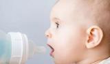 终结“母乳最优”争议？科学家开发人类细菌配方乳