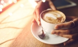两篇发现“每天喝咖啡延长寿命”的论文遭热议，你怎么看？