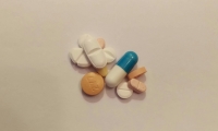 同日两款产品获优先评审资格！凭借“自研+引进”，基石药业能否成为最大赢